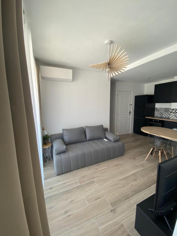 Ajaccio Magnifique T2 37M2 Centre Ville Vue Mer Au Bord De La Plage Neuf 4 Couchages Balcon Parking Prive Ferme Clim Wifi Экстерьер фото