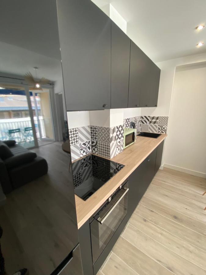 Ajaccio Magnifique T2 37M2 Centre Ville Vue Mer Au Bord De La Plage Neuf 4 Couchages Balcon Parking Prive Ferme Clim Wifi Экстерьер фото