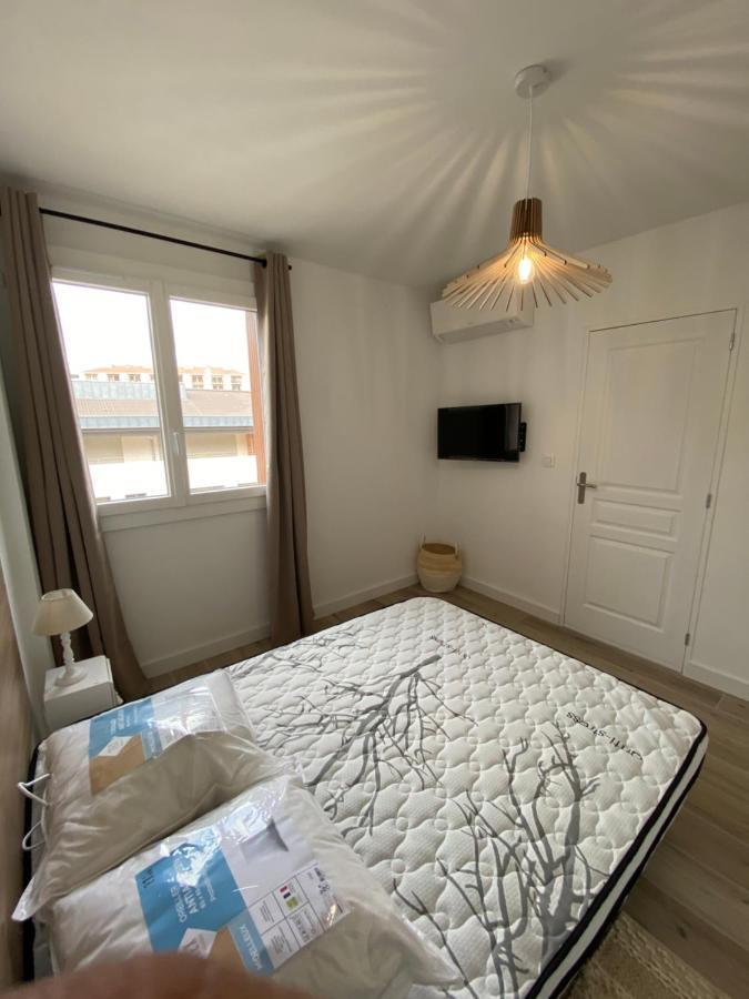 Ajaccio Magnifique T2 37M2 Centre Ville Vue Mer Au Bord De La Plage Neuf 4 Couchages Balcon Parking Prive Ferme Clim Wifi Экстерьер фото