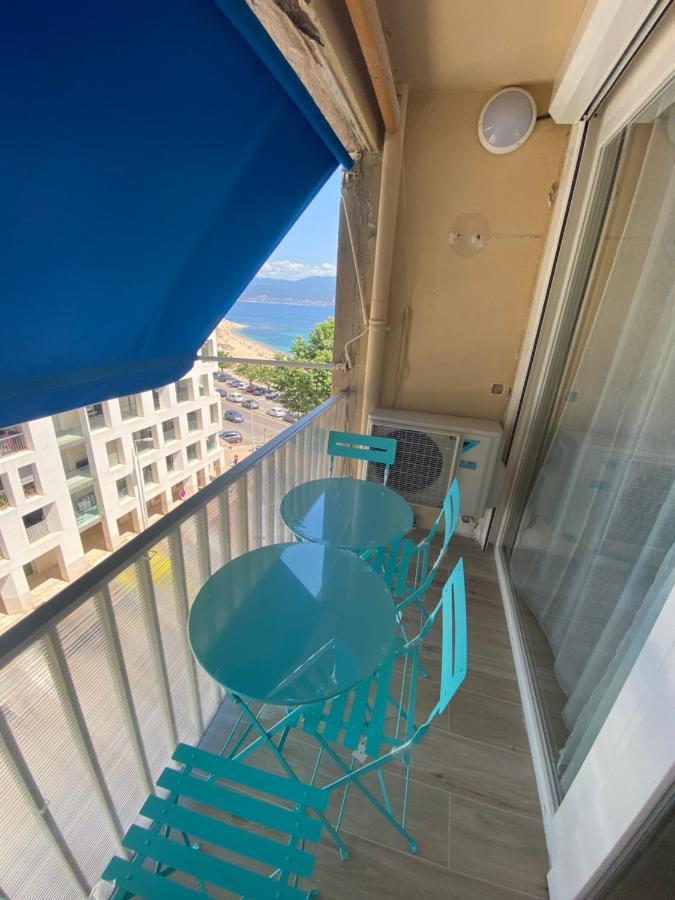 Ajaccio Magnifique T2 37M2 Centre Ville Vue Mer Au Bord De La Plage Neuf 4 Couchages Balcon Parking Prive Ferme Clim Wifi Экстерьер фото