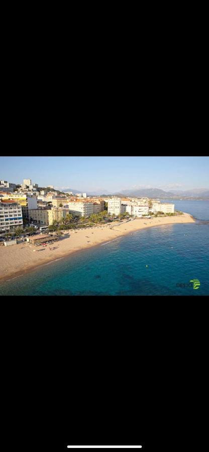 Ajaccio Magnifique T2 37M2 Centre Ville Vue Mer Au Bord De La Plage Neuf 4 Couchages Balcon Parking Prive Ferme Clim Wifi Экстерьер фото